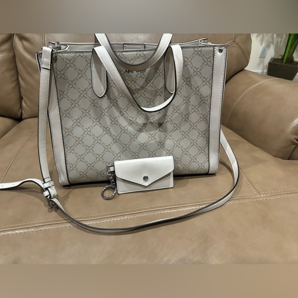 Nine West cream colors crossbody bag with card holder - Picture 9 of 9